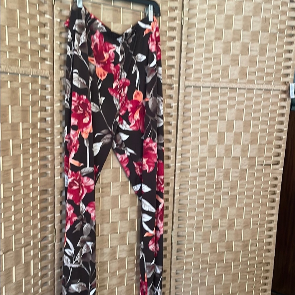 Floral Black Leggings